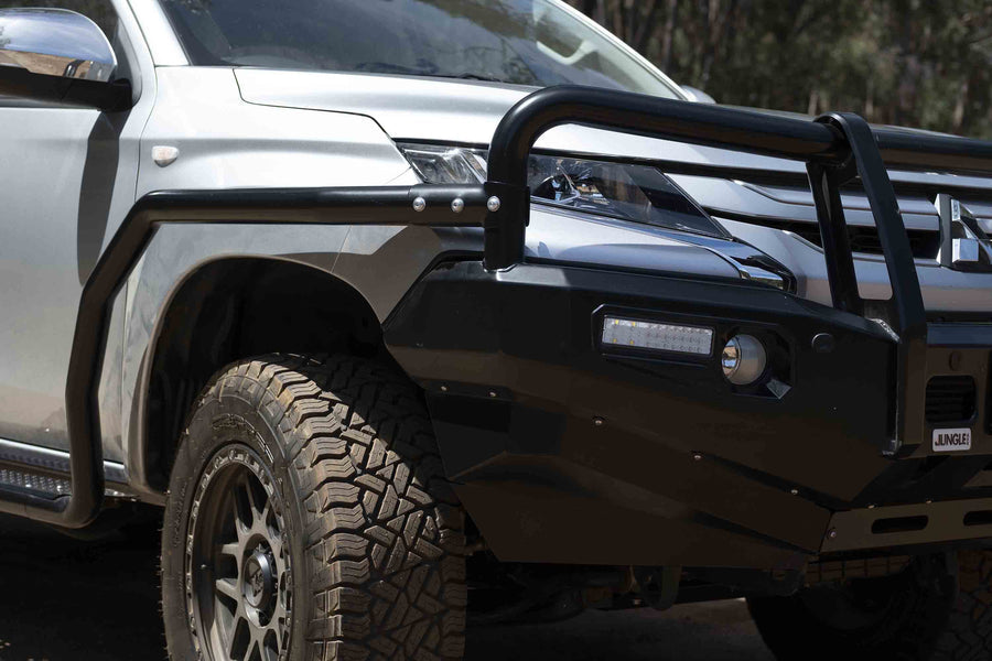 Jungle 4x4 MITSUBISHI MR TRITON BULLBAR 2018+