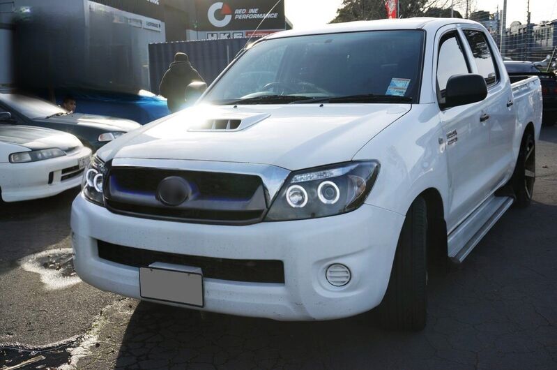 Black CCFL Angel-Eyes Projector Headlights Fit For Toyota Hilux SR5 2005-2010