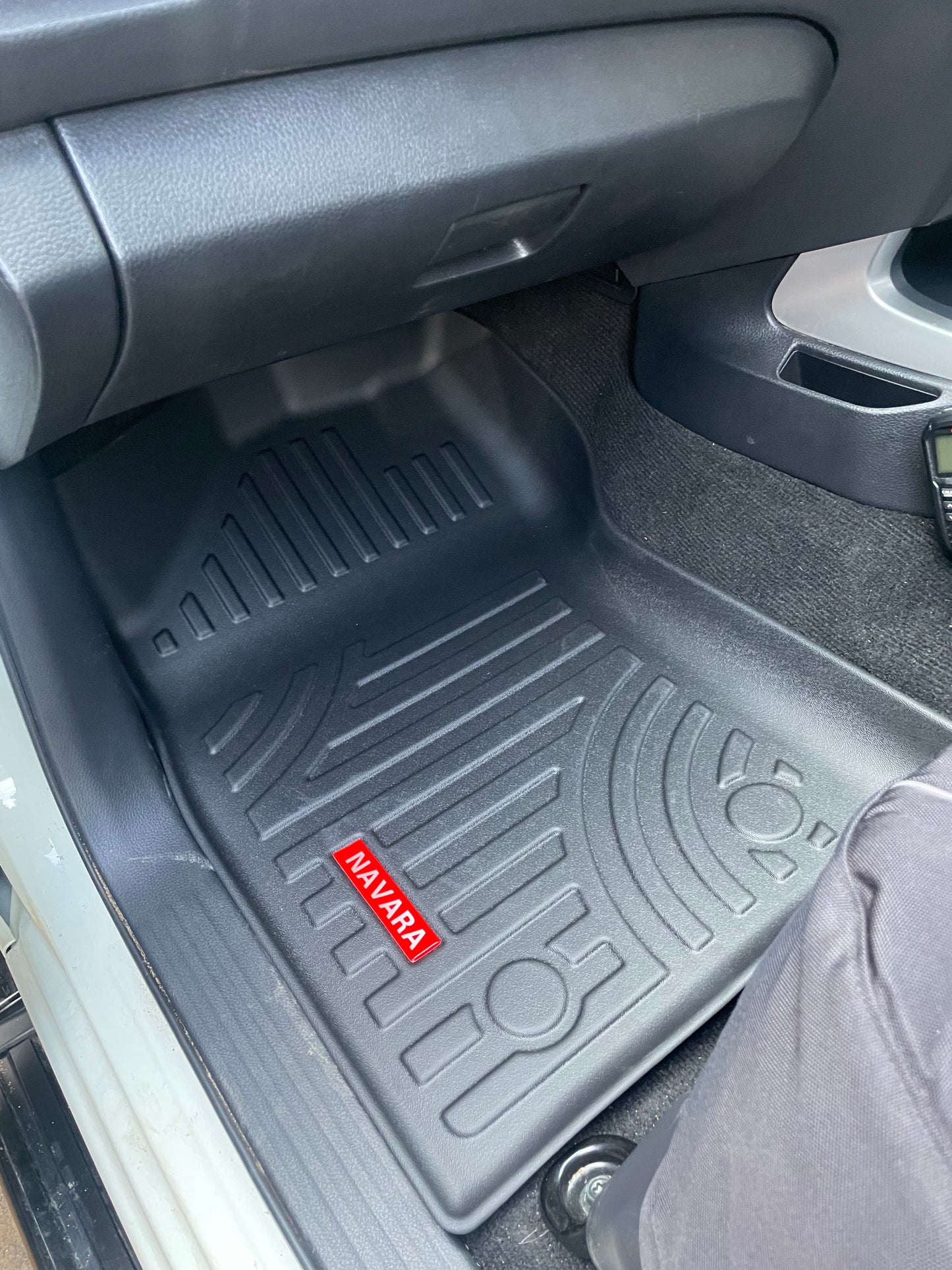Nissan Navara 2015-2020 3D Moulded Floor Mats front and rear
