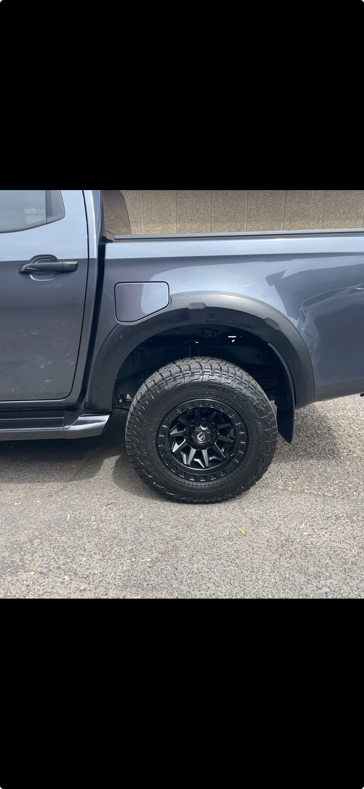 ISUZU D-MAX 2020+ FENDER FLARES