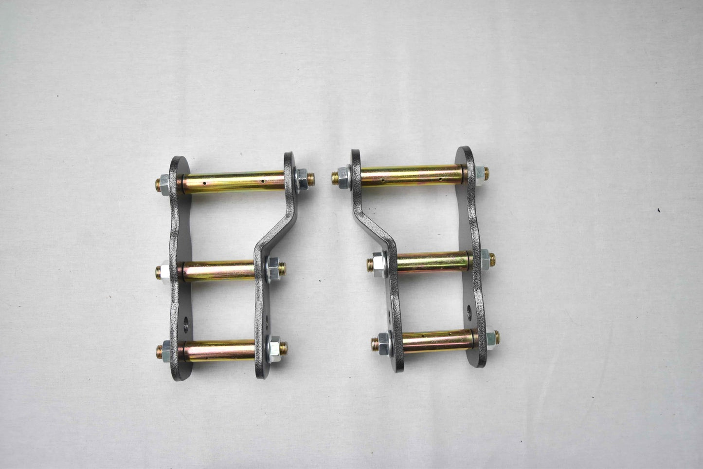 2" LIFTKIT STRUT SPACERS GREASABLE EXTENDED SHACKLES FOR NISSAN NAVARA D40 05 -14