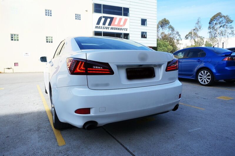 Clear Red LED Light Bar Tail Lights Fit For Lexus ISF IS250 IS350 2005-2013