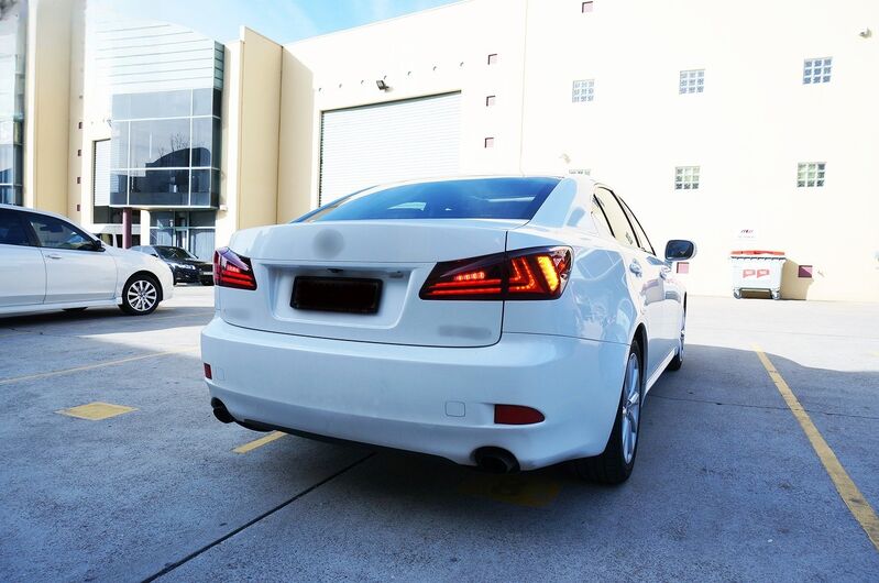Clear Red LED Light Bar Tail Lights Fit For Lexus ISF IS250 IS350 2005-2013