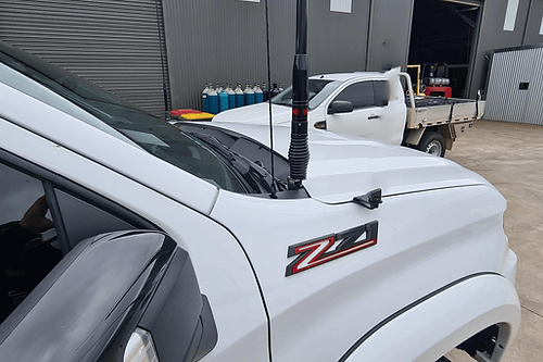 Chevrolet Silverado 1500 Bonnet Aerial UHF Antenna Bracket 2019+ (BB-048)