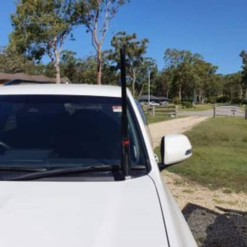 Holden Trailblazer 2017+ Bonnet Aerial UHF Antenna Bracket BB-016