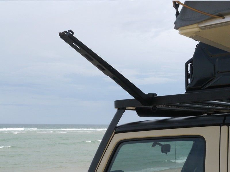 RACK MOUNT SHOWER ARM FRONT RUNNER