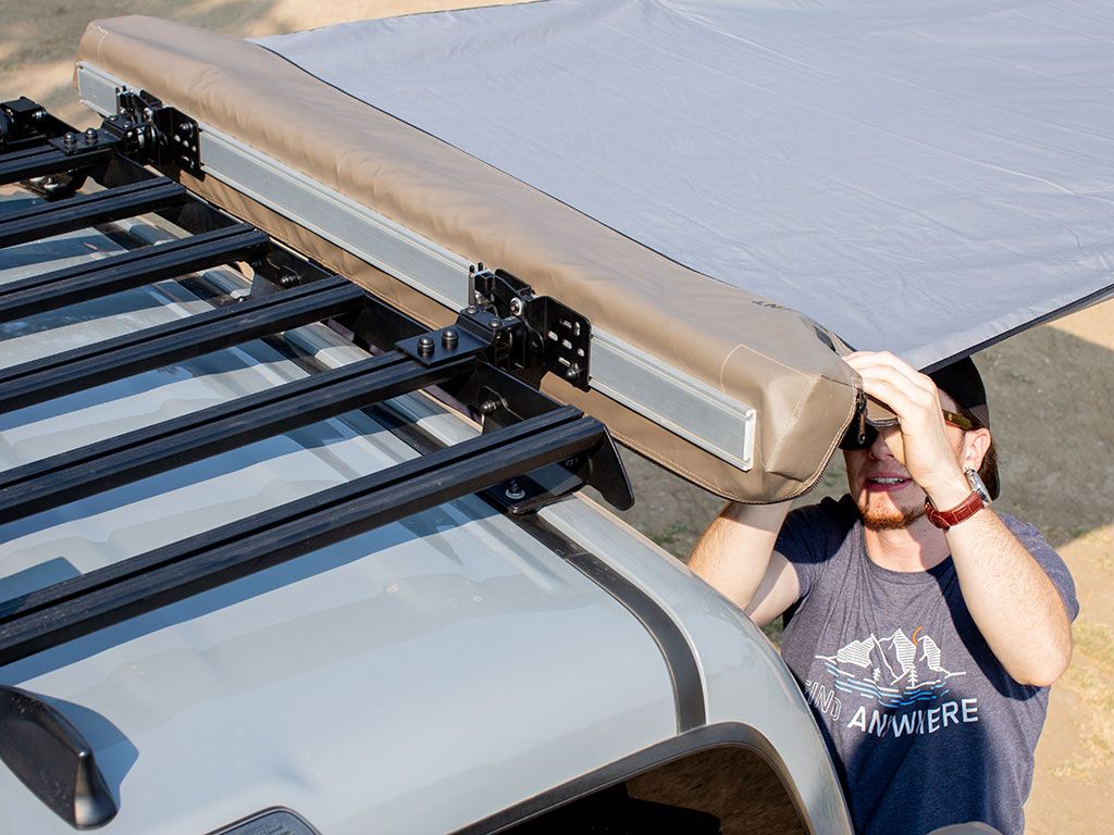 SLIMSPORT/SLIMPRO VAN SIDE MOUNT ACCESSORY BRACKET / SMALL – BY FRONT RUNNER
