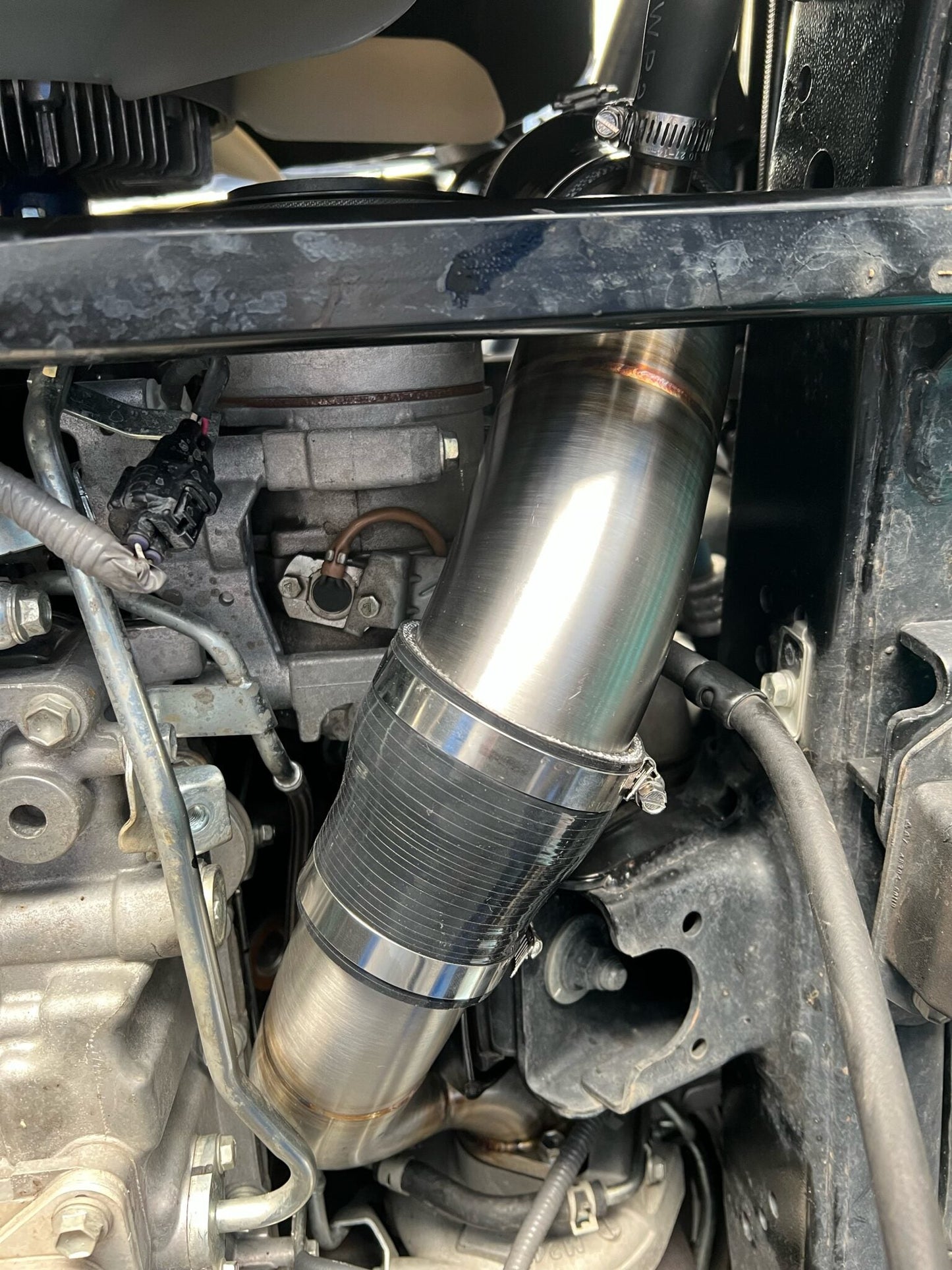 Toyota Landcruiser VDJ 76-79 4″ Intake Pipe