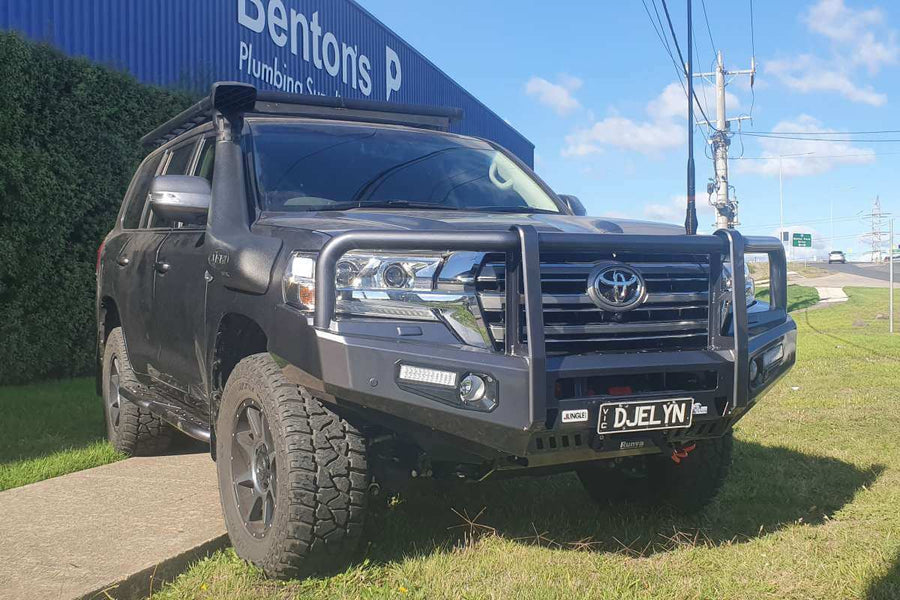 Jungle 4x4 TOYOTA LANDCRUISER 200 SERIES BULLBAR 2016+
