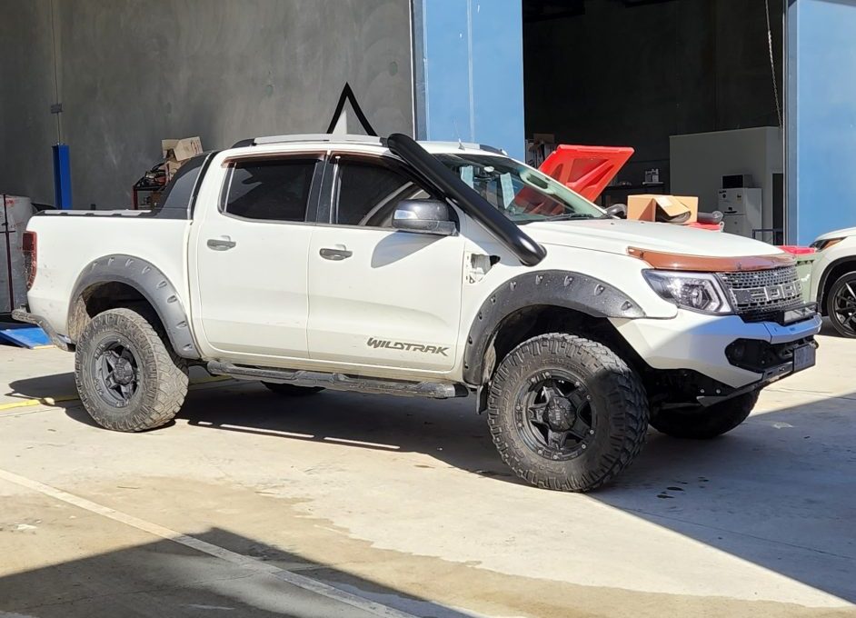 Ford Ranger PX 5″ Stainless Steel Snorkel Kit (SHORT)