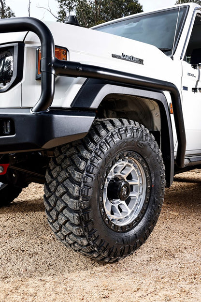 LOADED Gibb 1675 Satin Black 17X9 5X150