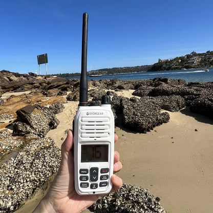 ECOXGEAR 
5.0W VHF MARINE RADIO 
EXM600