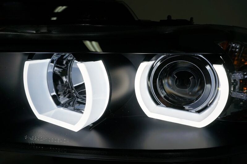 Black 3D LED DRL Angel-Eyes Projector Head Lights Fit For BMW 3-Series E91 E90 Sedan 2005-2008