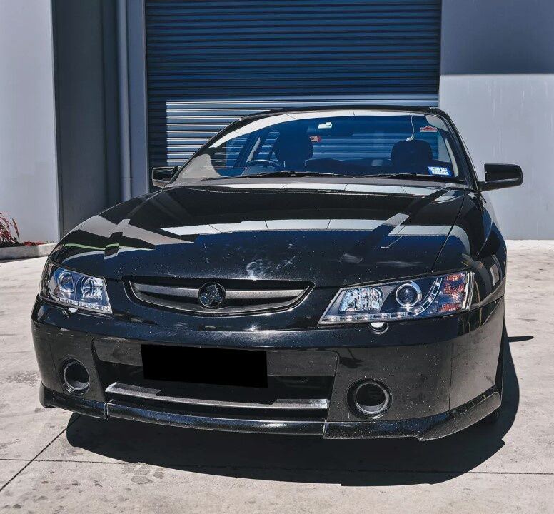 Black DRL LED Projector Head Lights Fit For Holden Commodore VY UTE 2002-2004