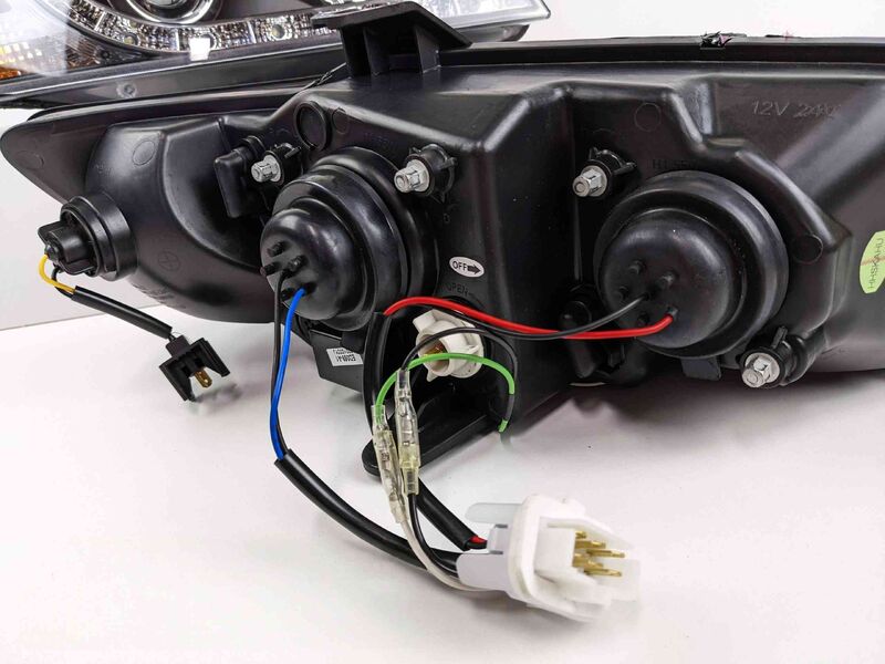 Black DRL LED Projector Head Lights Fit For Holden Commodore VZ UTE 2004-2006