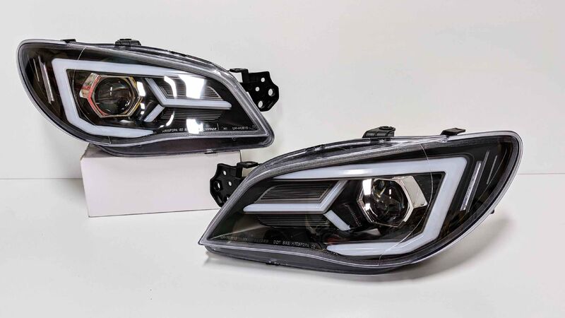 Black LED 3D DRL Sequential Projector Headlights Fit For Subaru Impreza WRX Hawkeye GD 2005-2007