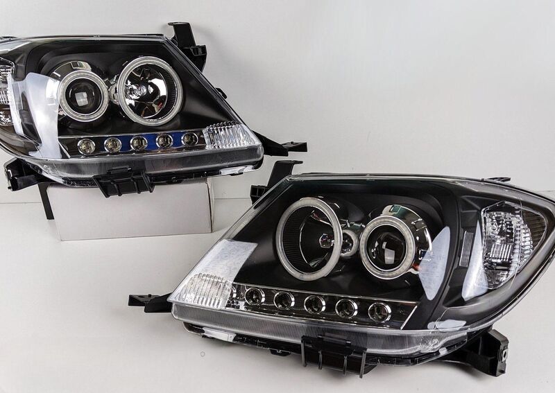Black Ultra LED DRL Halo Projector Headlights Fit For Toyota Hilux VIGO SR5 2005-2010