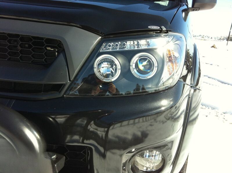 Black CCFL Angel-Eyes Projector Headlights Fit For Toyota Hilux SR5 2005-2010
