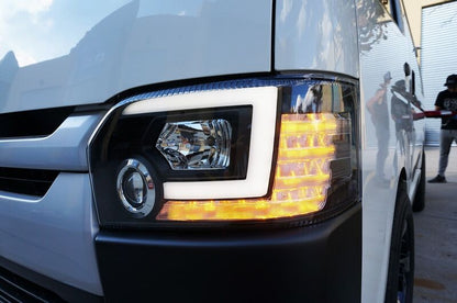 DRL LED Projector Headlights Dynamic Indicator Fit For Toyota Hiace VAN 2014-2018