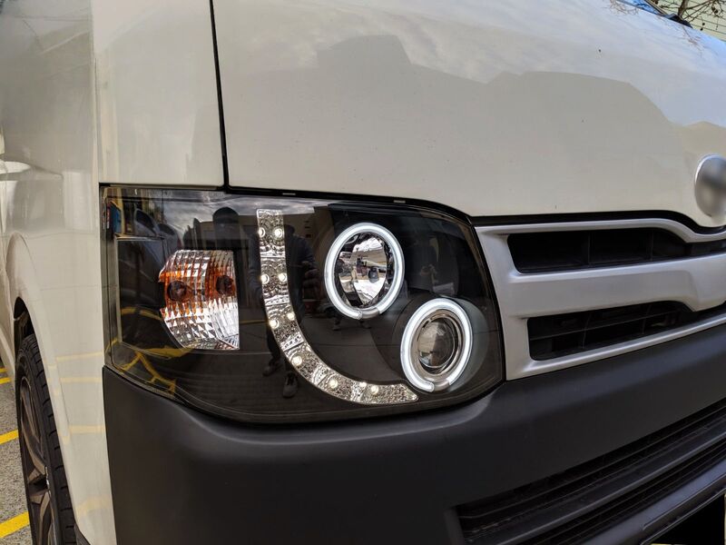Black CCFL DRL Projector Headlights Fit For Toyota Hiace Van 2011-2014
