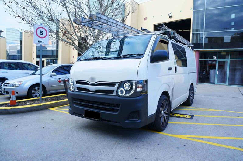 Black CCFL DRL Projector Headlights Fit For Toyota Hiace Van 2011-2014