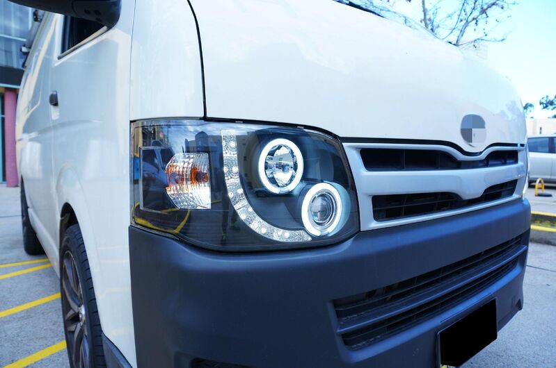 Black CCFL DRL Projector Headlights Fit For Toyota Hiace Van 2011-2014