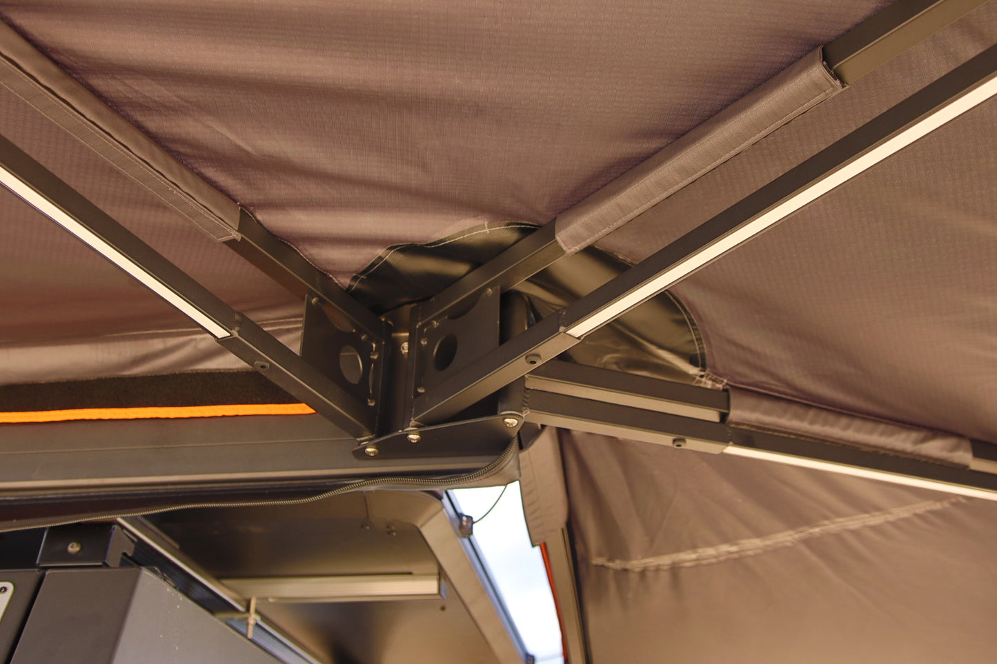 RAMPED UP 4X4 270 AWNING