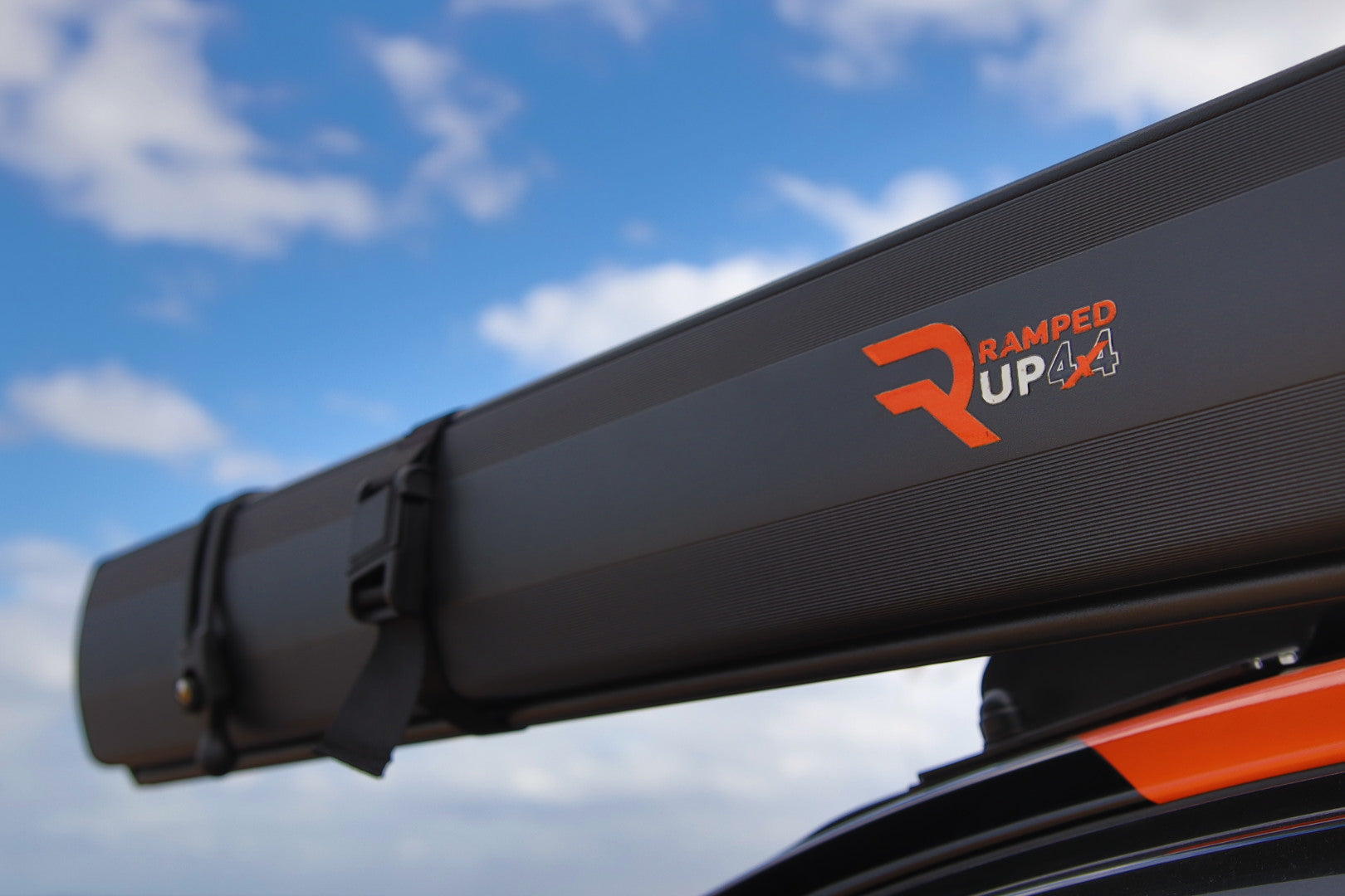 RAMPED UP ALUMINUM HARD SHELL AWNING 2.5MX2.5M – Ramped up 4x4