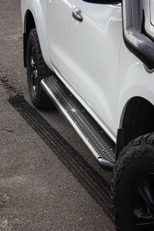 Jungle 4x4 SIDE STEPS NISSAN NAVARA NP300 PJ405-NAV15