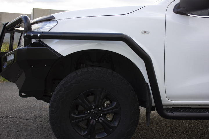 Jungle 4x4 SIDE RAILS NISSAN NAVARA NP300 PJ505-NAV15