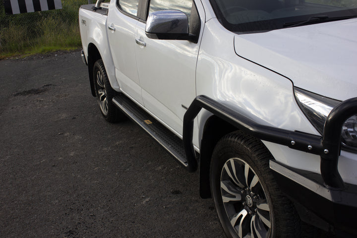 Jungle 4x4 SIDE STEPS HOLDEN COLORADO 2016+ PJ405-COLO16