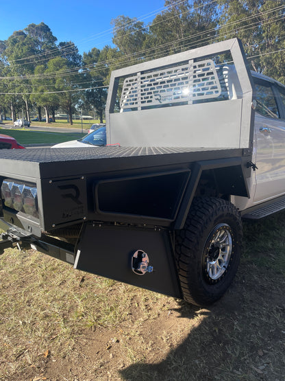 RAMPED UP 4X4 COMPLETE ALUMINIUM 1800mm TRAY WITH 1700mm Trundle (MATT BLACK)