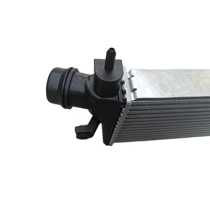 Intercooler Fit For Toyota Fortuner GUN156R Hilux GUN123R GUN126R GUN136R 1GD-FTV 2.8L 17940-0E010 2015-2020