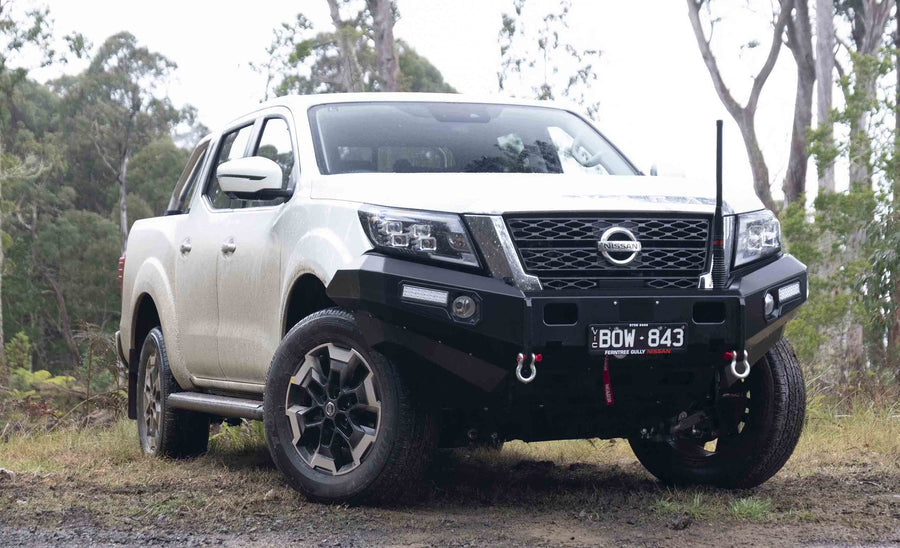 Jungle 4x4 BULL BAR NISSAN NAVARA 20+