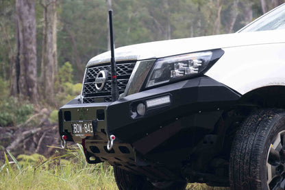 Jungle 4x4 BULL BAR NISSAN NAVARA 20+