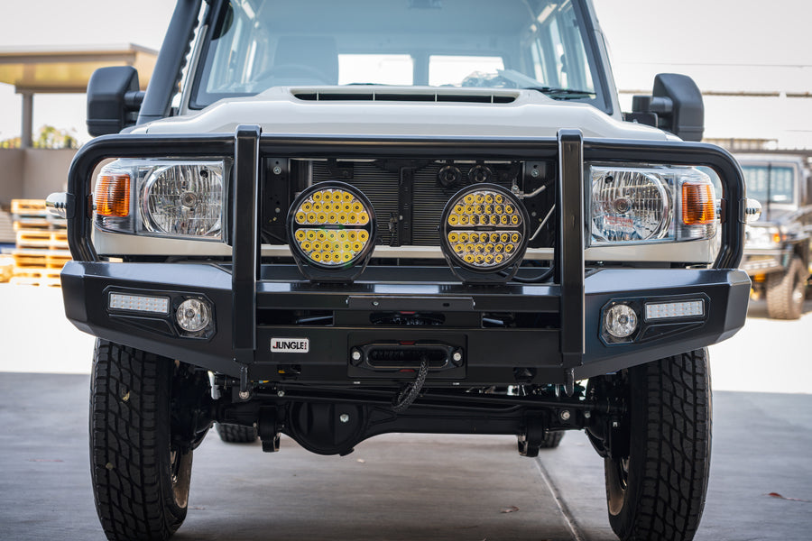 Jungle 4x4 BULL BAR TOYOTA LANDCRUISER TROOP CARRIER