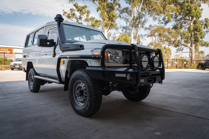 Jungle 4x4 SIDE RAILS TOYOTA LANDCRUISER TROOP CARRIER PJ505-LC79