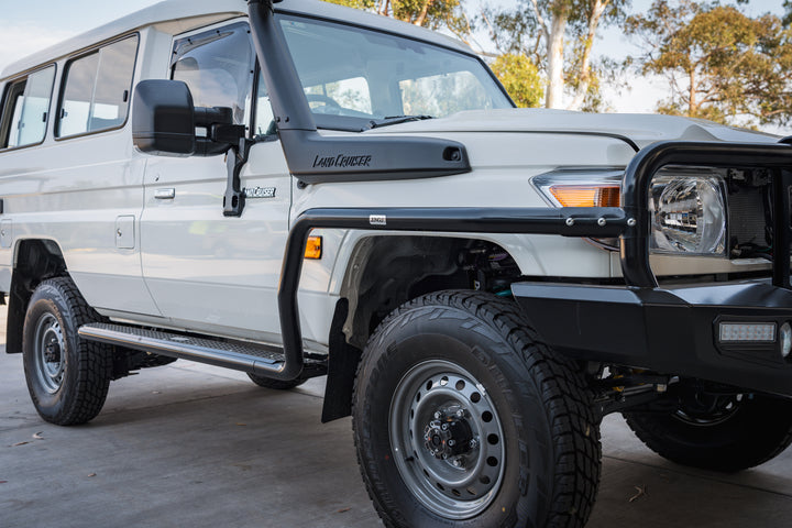 Jungle 4x4 SIDE RAILS TOYOTA LANDCRUISER TROOP CARRIER PJ505-LC79