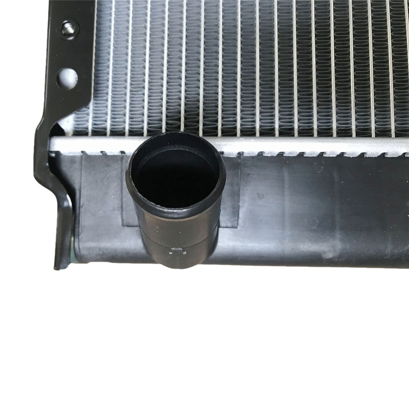 Aluminum Core Plastic Tank Radiator Fit For Isuzu NPR400 NPR300 NQR300 4.8L 2004-2007