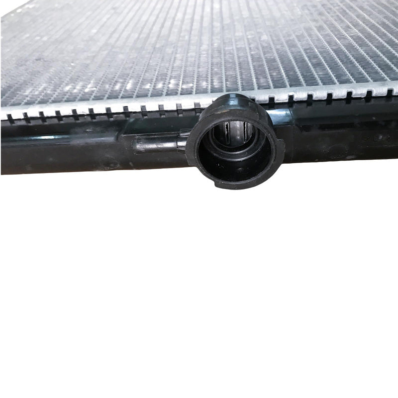 16mm Radiator With Cap Fit For Mitsubishi Pajero NM NP NS NT 2.8L 3.2L Diesel Auto & Manual 05/2000-ON
