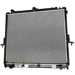 Aluminum Core Plastic Tank Radiator With Cap Fit For Nissan Navara D40 VSK Spain YD25 2.5L Turbo Diesel 05/2005-ON
