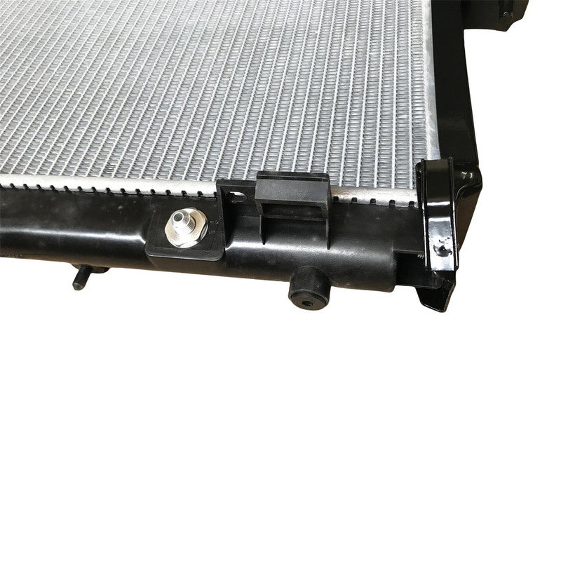 Aluminum Core Plastic Tank Radiator 36MM With Cap Fit For Nissan Navara D40 D22 Pathfinder R51 2.5L YD25 2005-ON 21460EB70A