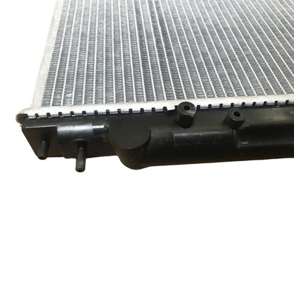 Aluminum Core Plastic Tank Radiator 26MM With Cap Fit For Nissan Navara D40 2.5L YD25DDTI 2005-2015 21460EB30A