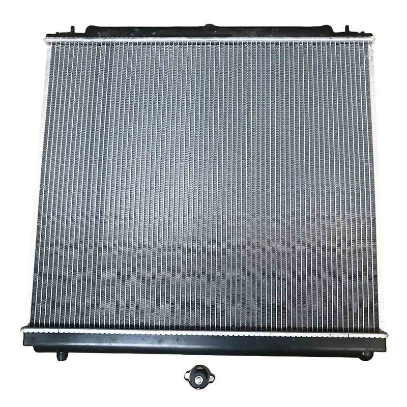 Aluminum Core Plastic Tank Radiator 26MM With Cap Fit For Nissan Navara D40 2.5L YD25DDTI 2005-2015 21460EB30A