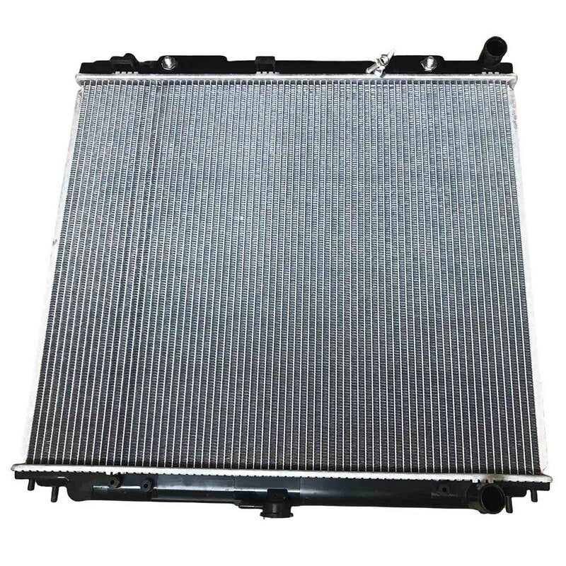 Aluminum Core Plastic Tank Radiator 26MM With Cap Fit For Nissan Navara D40 2.5L YD25DDTI 2005-2015 21460EB30A