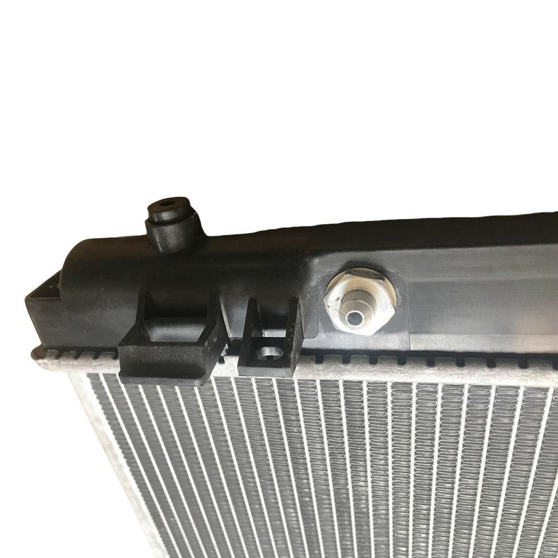 Aluminum Core Plastic Tank Radiator 26MM With Cap Fit For Nissan Navara D40 2.5L YD25DDTI 2005-2015 21460EB30A