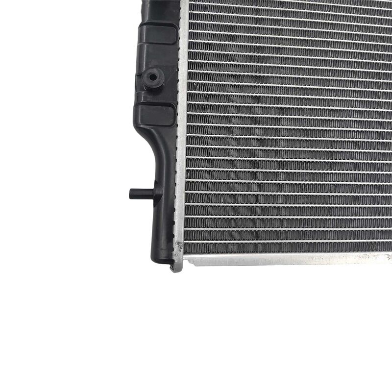 Aluminum Core Plastic Tank Radiator With Cap Fit For Nissan X-Trail T30 T31 T32 2.0L 2.5L QR20DE MR20DE QR25DE 2000-2022 2140