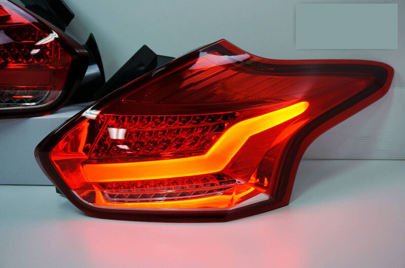 Clear Red Full LED 3D Light Bar Tail Lights Fit For Ford Focus LZ 2015-2018