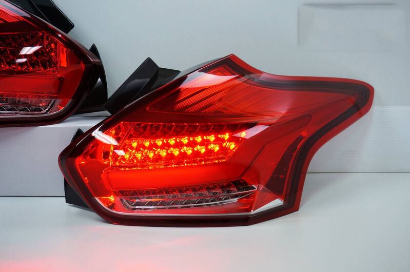 Clear Red Full LED 3D Light Bar Tail Lights Fit For Ford Focus LZ 2015-2018