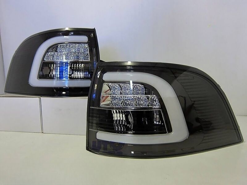 3D Light Bar Black LED Tail Light Fit For Holden Commodore VE VF Wagon SV6 Omega 2008-2016